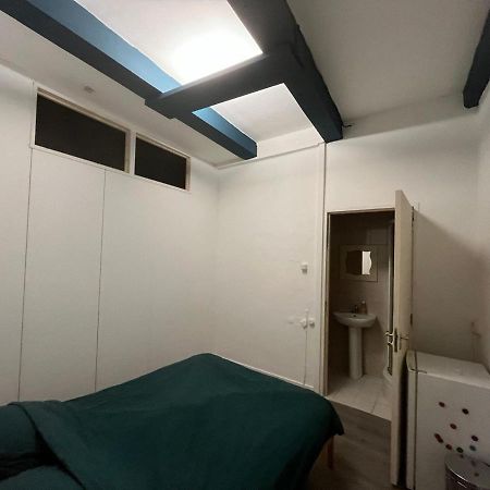 Iru, Not For Parties, Not A Hotel, Room With No Kitchen Amsterdam Exteriör bild